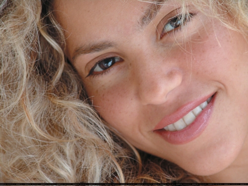 www_shakirabrasil_com00001~74.jpg