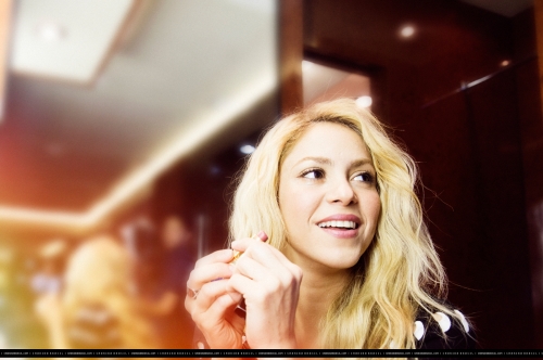 www_shakirabrasil_com00001~98.jpg