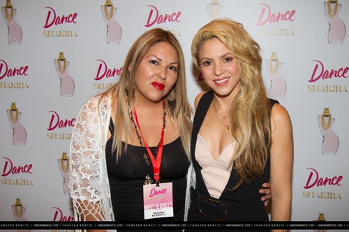 www_shakirabrasil_com00002~26.jpg