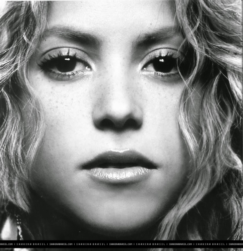 www_shakirabrasil_com00002~62.jpg