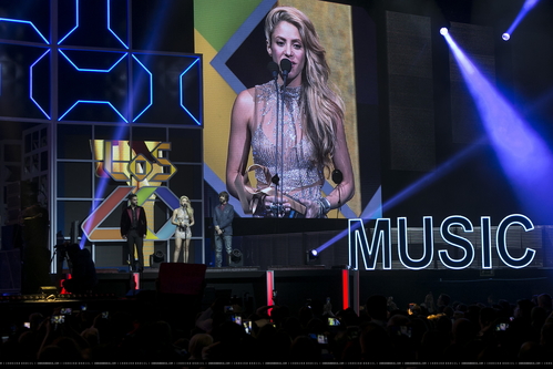 www_shakirabrasil_com00003~18.jpg