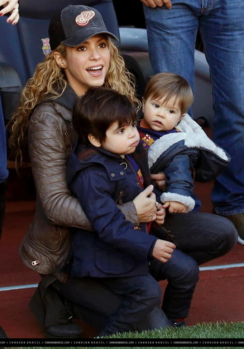 www_shakirabrasil_com00003~7.jpg