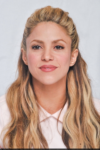 www_shakirabrasil_com00004~4.jpg