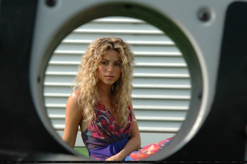 www_shakirabrasil_com00004~63.jpg