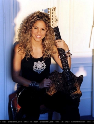 www_shakirabrasil_com00004~71.jpg