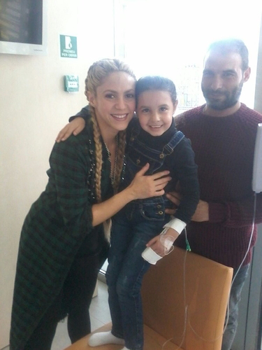 www_shakirabrasil_com00005~30.jpg