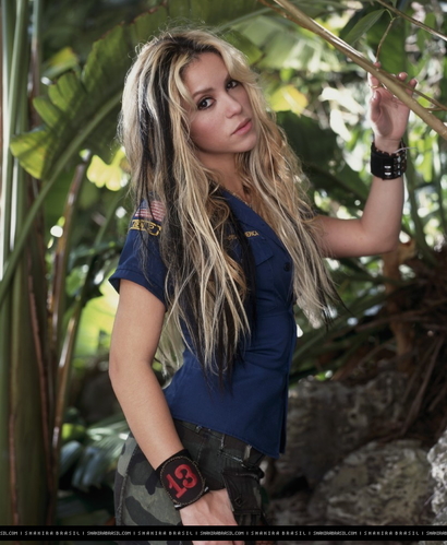www_shakirabrasil_com00005~34.jpg