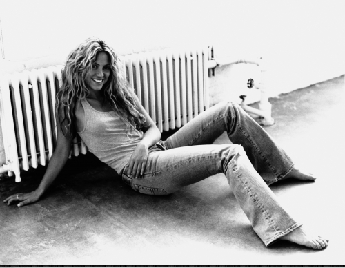 www_shakirabrasil_com00007~51.jpg