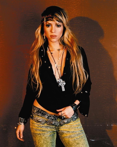 www_shakirabrasil_com00008~34.jpg