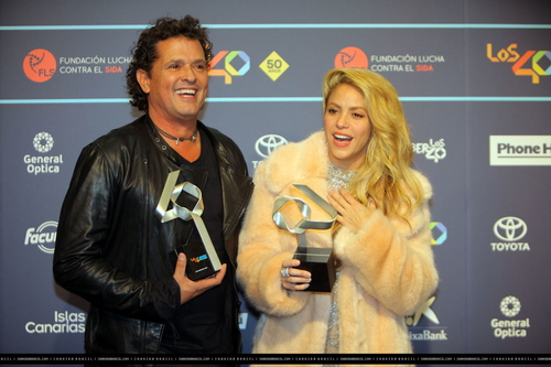 www_shakirabrasil_com00009~19.jpg