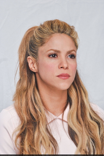 www_shakirabrasil_com00010~7.jpg