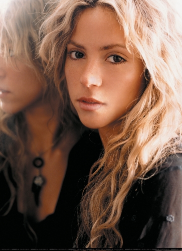 www_shakirabrasil_com00011~36.jpg