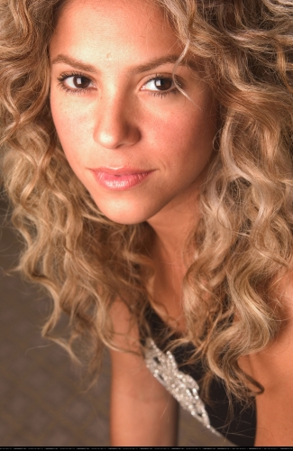 www_shakirabrasil_com00015~32.jpg