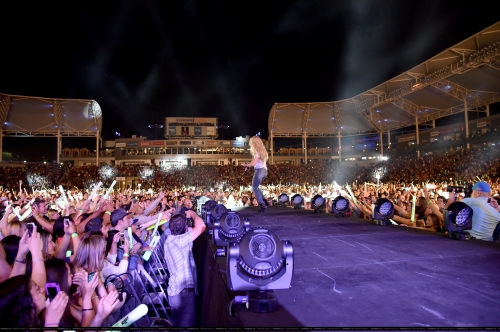 www_shakirabrasil_com00025~9.jpg