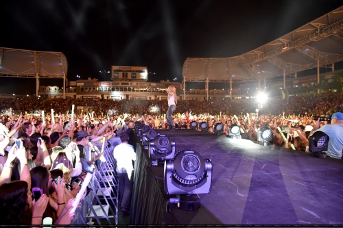 www_shakirabrasil_com00027~10.jpg