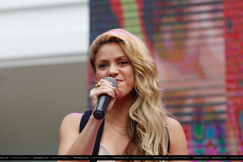 www_shakirabrasil_com00028~15.jpg