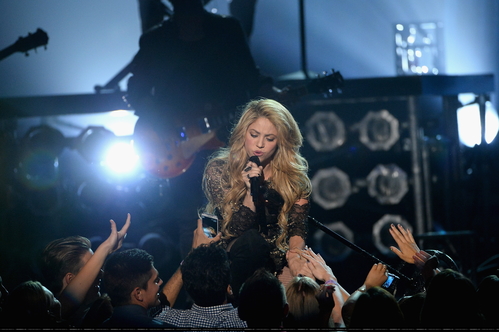 www_shakirabrasil_com00031~15.jpg