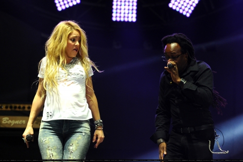 www_shakirabrasil_com00039~16.jpg