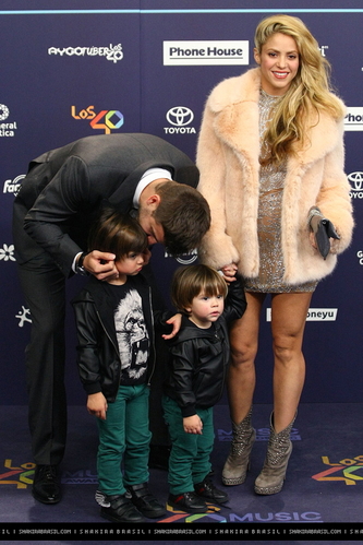 www_shakirabrasil_com00044~8.jpg
