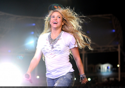 www_shakirabrasil_com00052~15.jpg