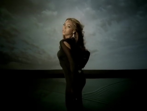 www_shakirabrasil_com00053~6.jpg