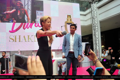 www_shakirabrasil_com00054~11.jpg
