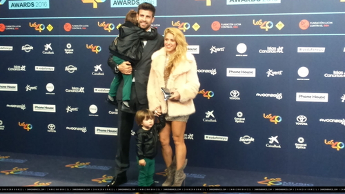 www_shakirabrasil_com00054~8.jpg