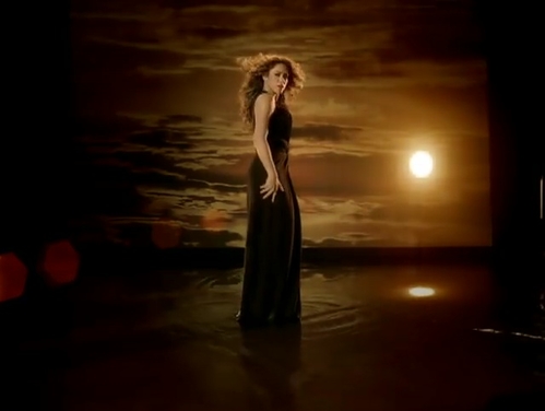 www_shakirabrasil_com00062~6.jpg
