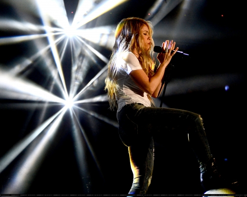 www_shakirabrasil_com00078~12.jpg