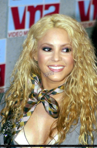 www_shakirabrasil_com00106~7.jpg