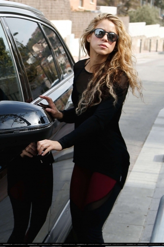 www_shakirabrasil_com0010~9.jpg