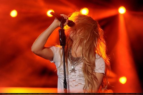 www_shakirabrasil_com00126~12.jpg