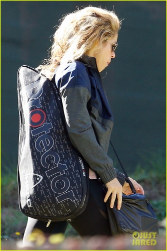 www_shakirabrasil_com0013~8.jpg