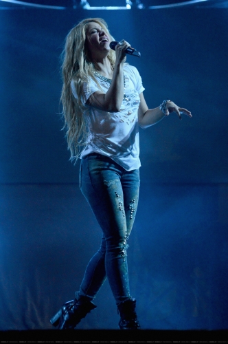 www_shakirabrasil_com00158~12.jpg