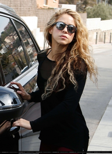www_shakirabrasil_com0016~5.jpg