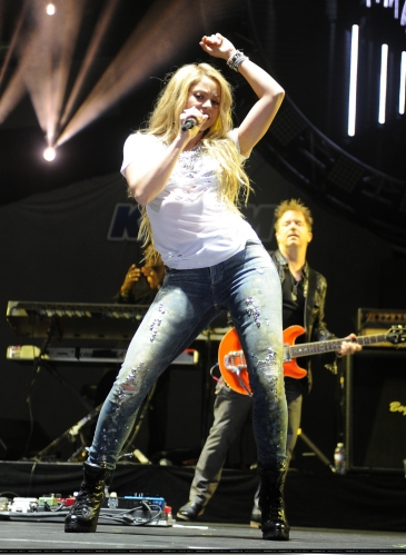 www_shakirabrasil_com00179~11.jpg