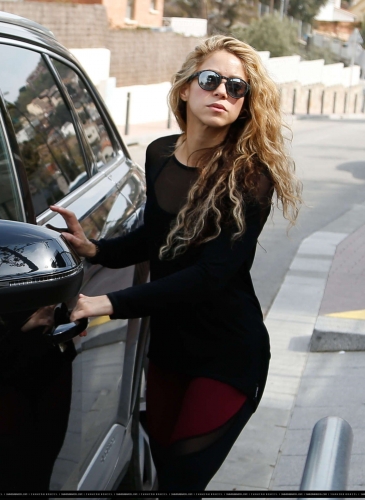 www_shakirabrasil_com0017~4.jpg