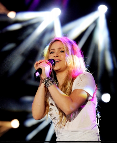 www_shakirabrasil_com00205~11.jpg