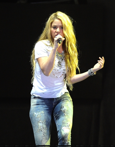 www_shakirabrasil_com00248~11.jpg