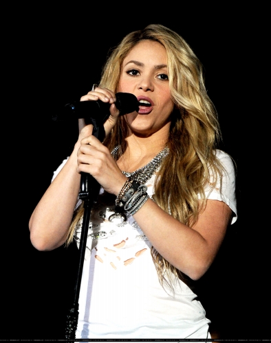 www_shakirabrasil_com00270~11.jpg