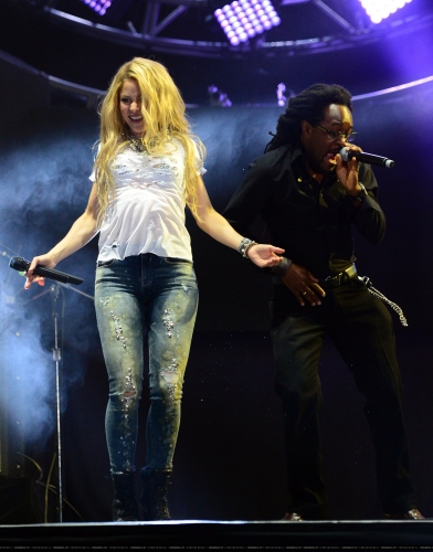 www_shakirabrasil_com00274~11.jpg