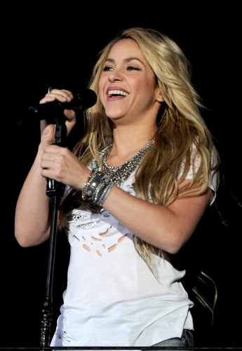 www_shakirabrasil_com00318~11.jpg