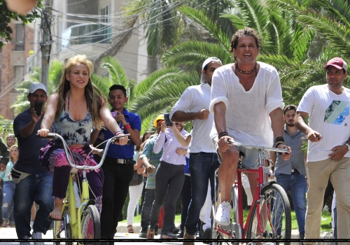www_shakirabrasil_com0037~2.jpg