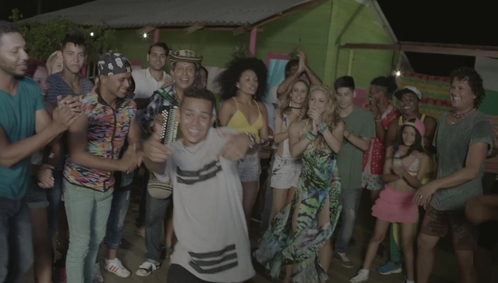 www_shakirabrasil_com00435~2.jpg