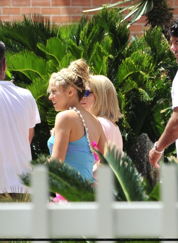 www_shakirabrasil_com0049.jpg