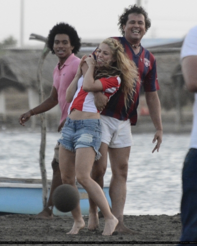 www_shakirabrasil_com0063.jpg