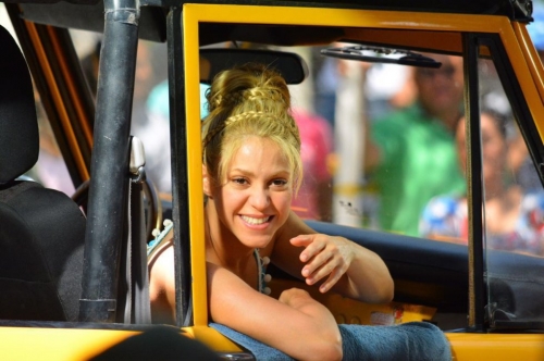 www_shakirabrasil_com0096.jpg