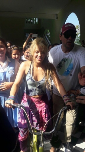 www_shakirabrasil_com0150.jpg