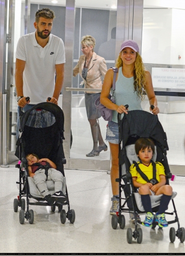 www_shakirabrasil_com03~0.jpg