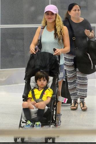 www_shakirabrasil_com07~0.jpg